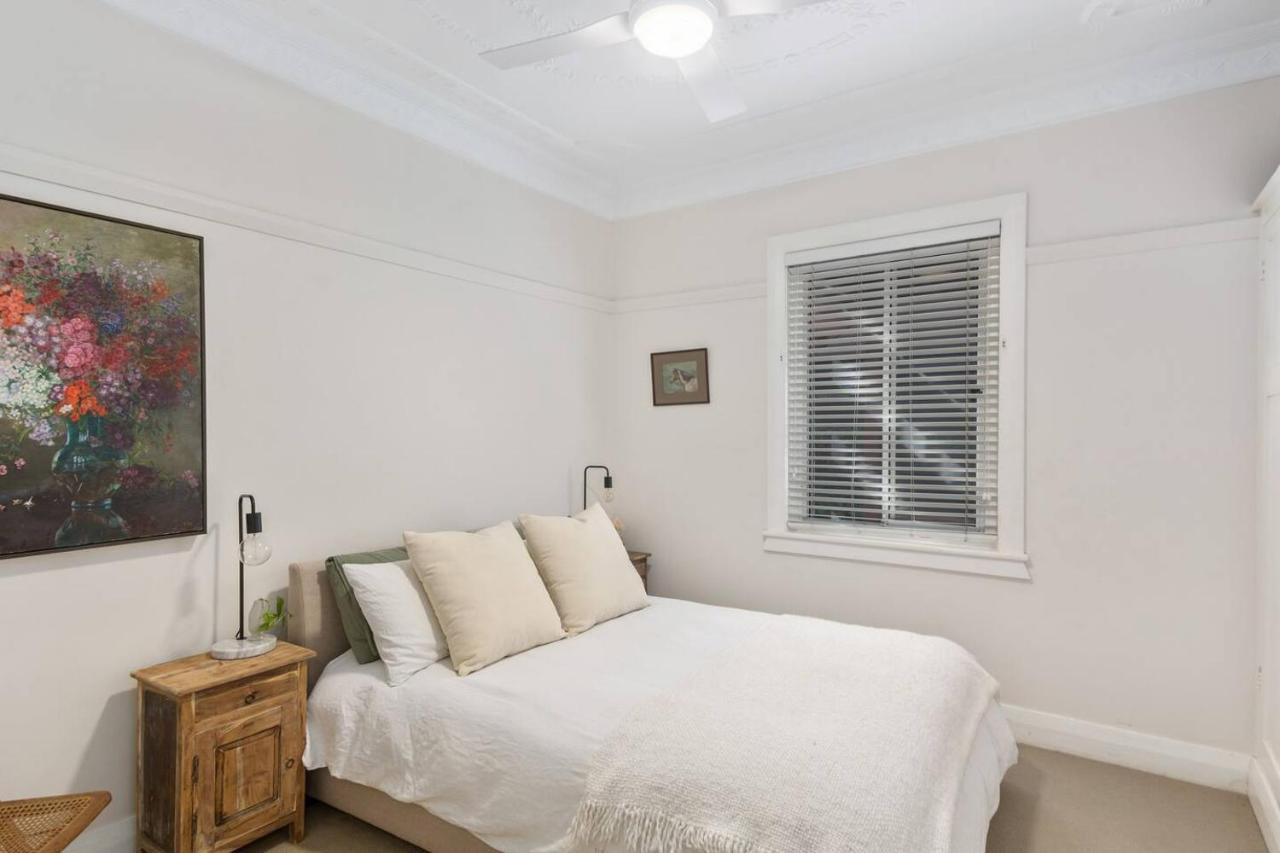 Apartment Annie's Escape - Elegant Coastal Style By The